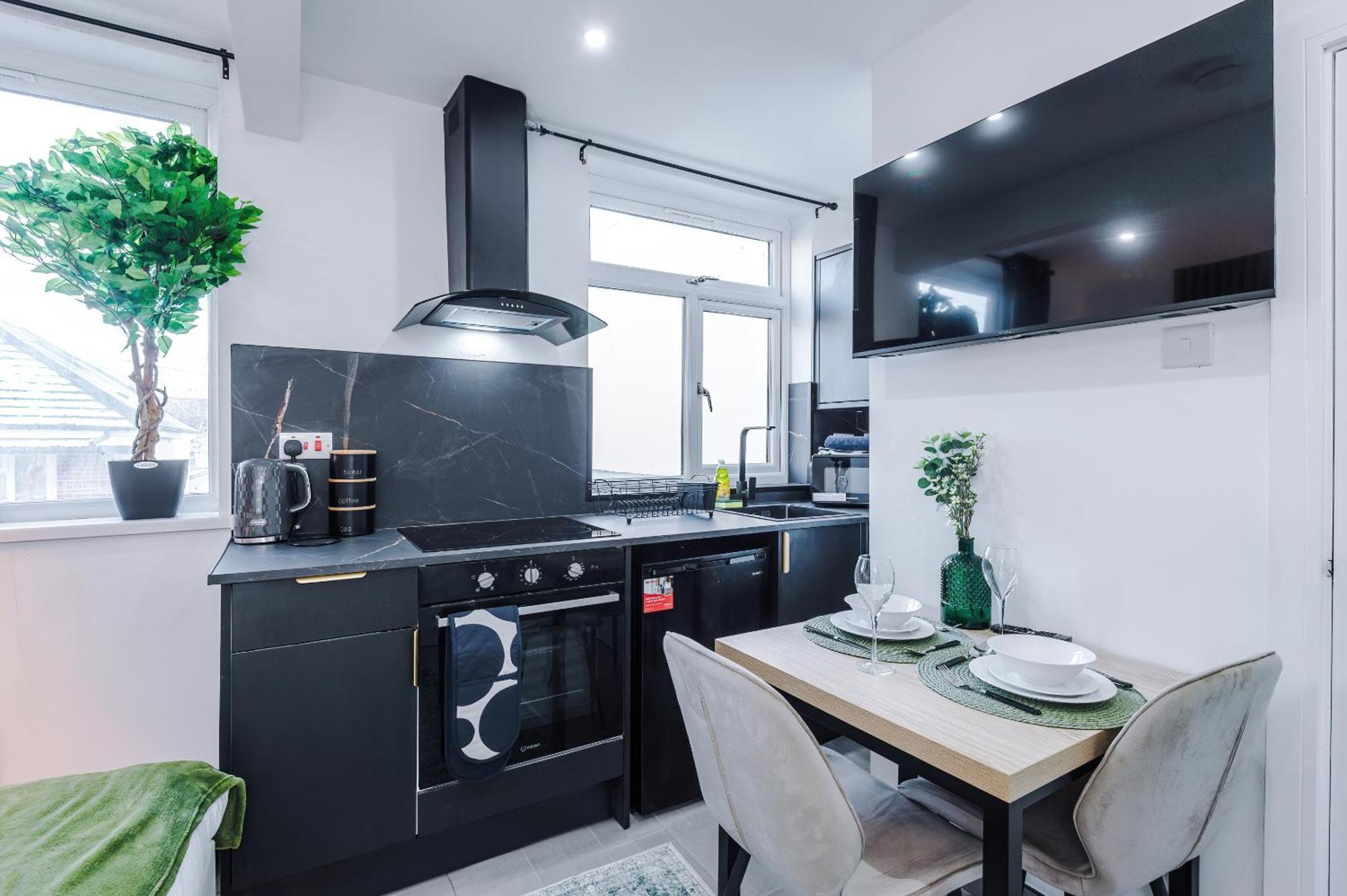 Comfort Style Brand New Selly Oaks Apartment เบอร์มิงแฮม ภายนอก รูปภาพ